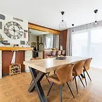 La Casa Pour Neuf *